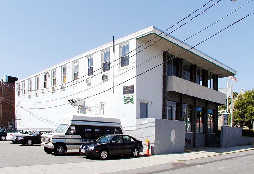 More Photos Of 1860-1868 Centre St, West Roxbury General Retail For Sale