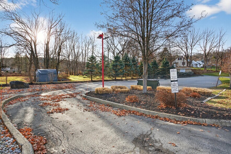 More Photos Of 531 Route 32, Highland Mills Office For Sale