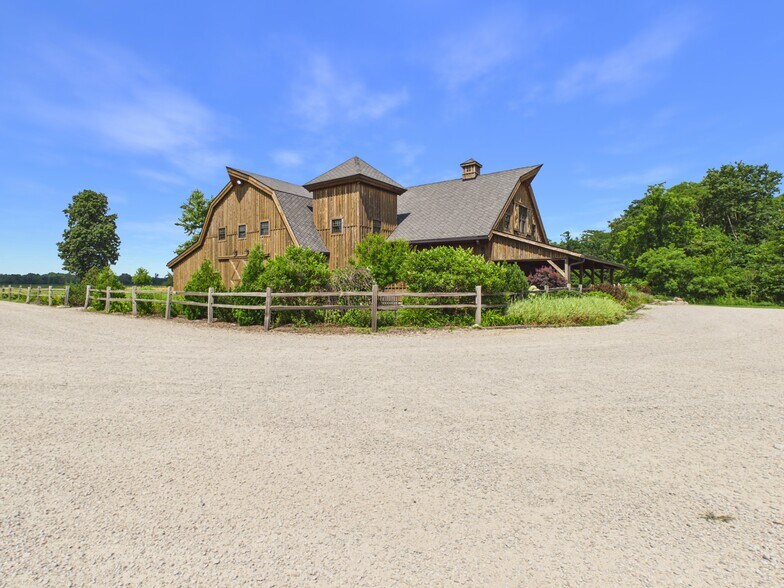 More Photos Of 18444 N 1600th St, Chrisman Lodge Meeting Hall For Sale