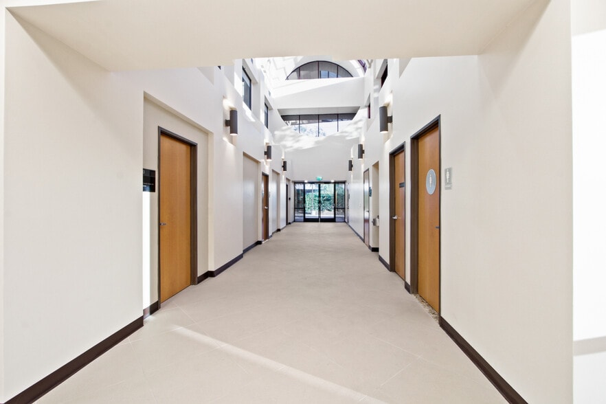 More Photos Of 62 Corporate Park, Irvine Medical For Lease