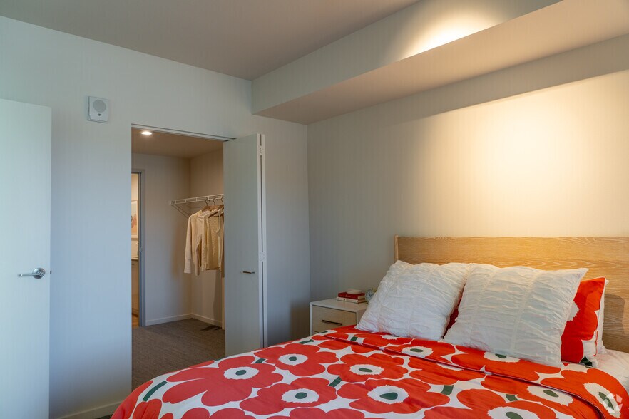 More Photos Of 875 NE 27th Ave, Portland Apartments For Lease