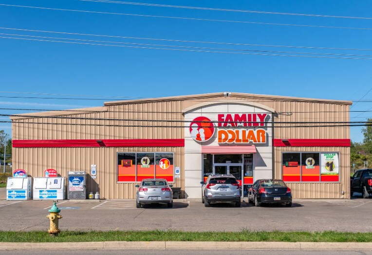 Primary Photo Of 1280 E Main St, Newark General Retail For Sale