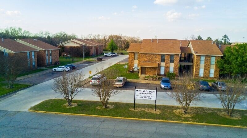 Primary Photo Of 1001 Westside Pky, Atoka Apartments For Sale