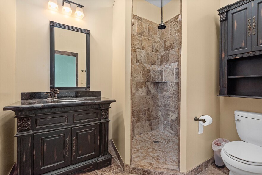 More Photos Of 1941 Spring Cypress Rd, Spring Warehouse For Sale