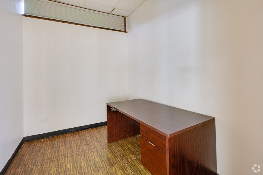 More Photos Of 12021 S Harlem Ave, Palos Heights Medical For Sale