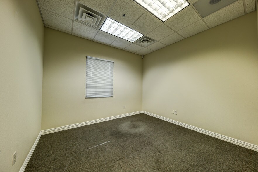 More Photos Of 1001 Long Prairie Rd, Flower Mound Medical For Sale