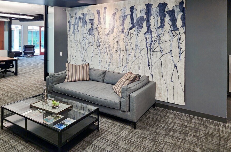 More Photos Of 2701 E Camelback Rd, Phoenix Coworking Space