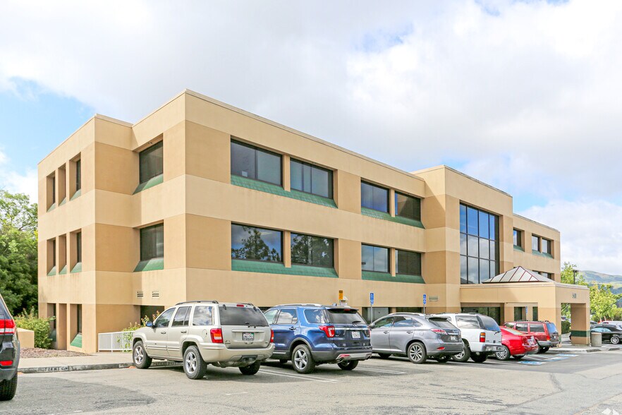 More Photos Of 5401 Norris Canyon Rd, San Ramon Medical For Lease