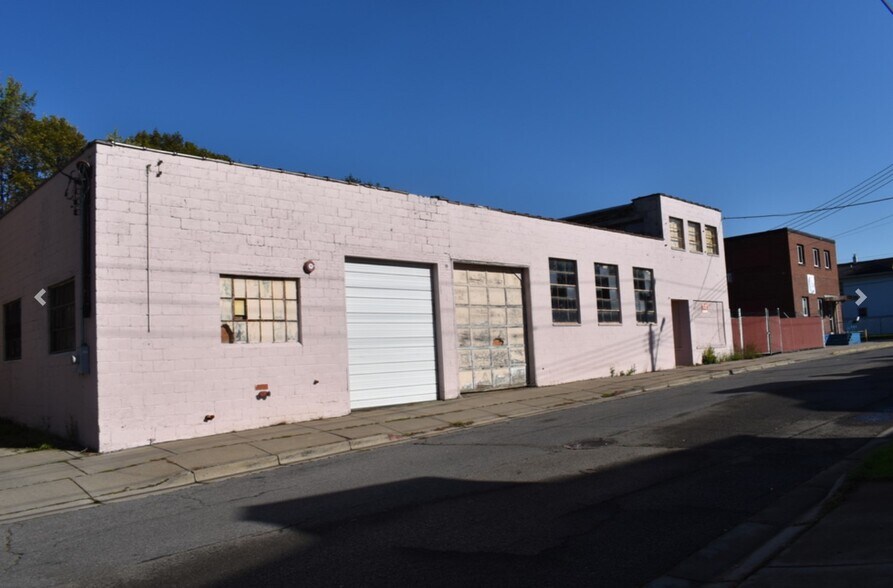 More Photos Of 5 Endicott Ave, Johnson City Distribution For Lease