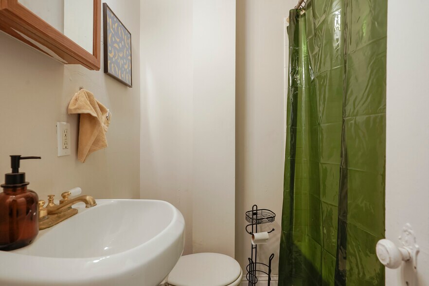 More Photos Of 1355-1365 Vine St, Denver Apartments For Sale