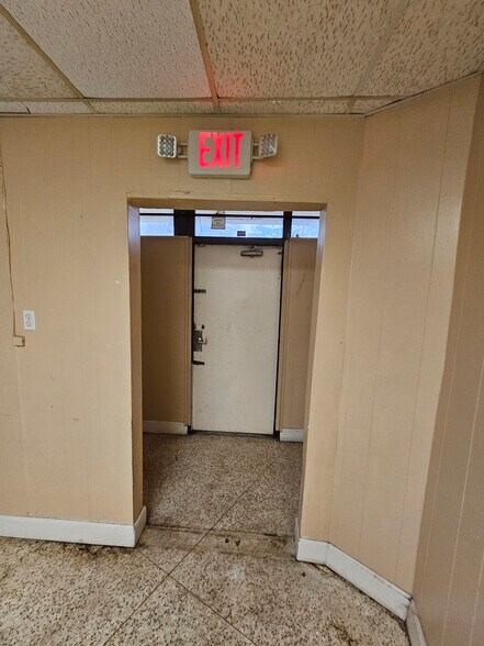 More Photos Of 8300 Homestead Rd, Houston Medical For Sale