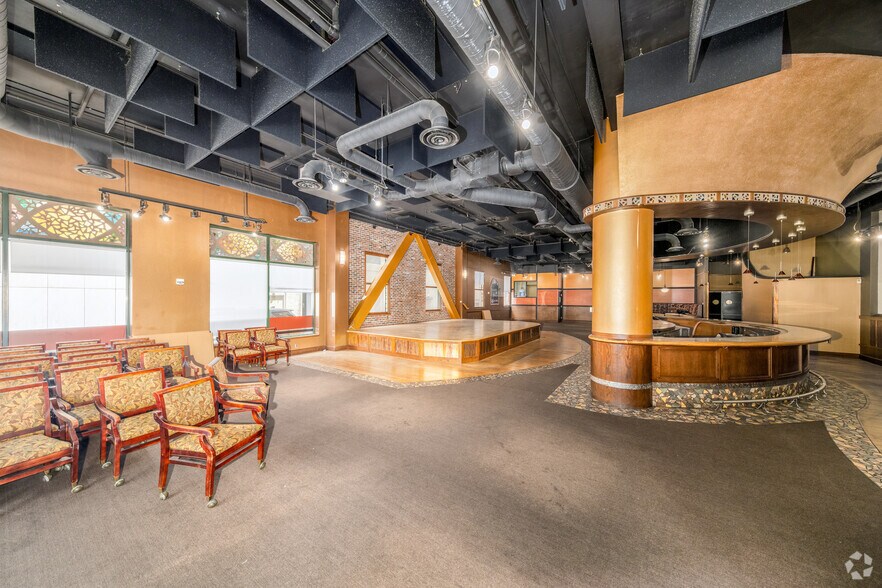 More Photos Of 125 S Kalamazoo Mall, Kalamazoo Apartments For Sale