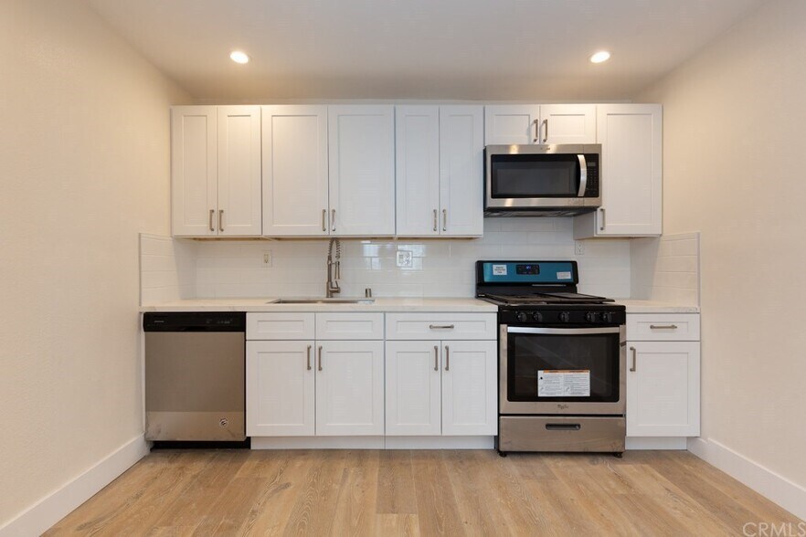 More Photos Of 2526 Mcfadden Ave, Santa Ana Apartments For Sale