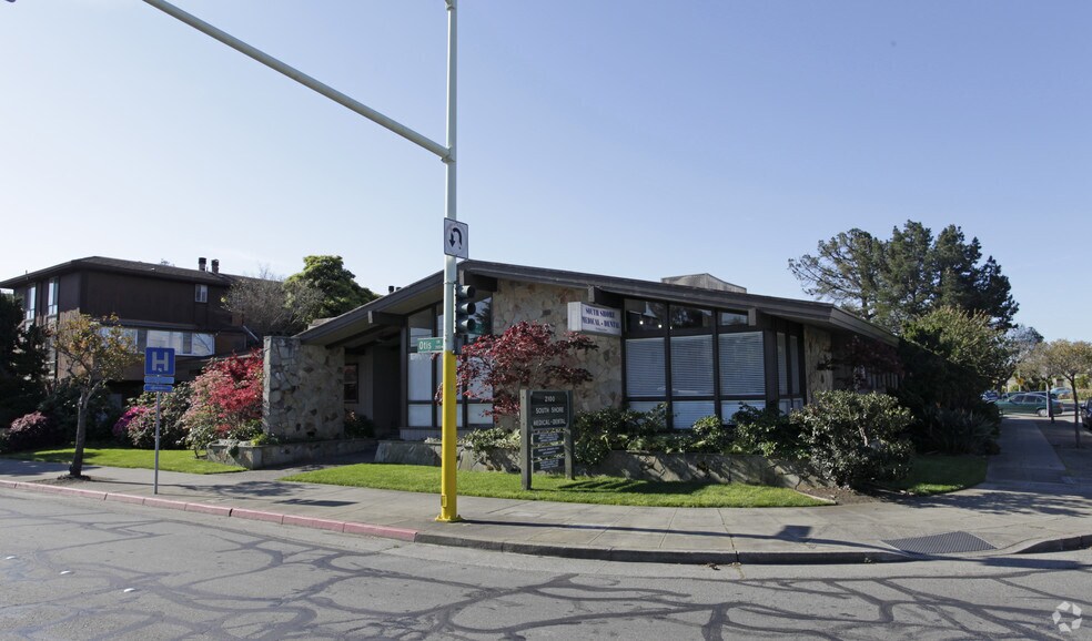 More Photos Of 2100 Otis Dr, Alameda Medical For Sale