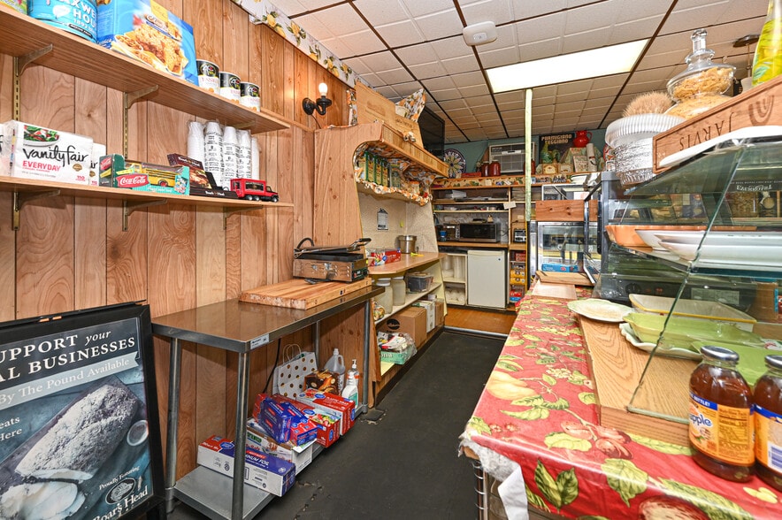 More Photos Of 1420 Park Ave, Merrick Convenience Store For Sale
