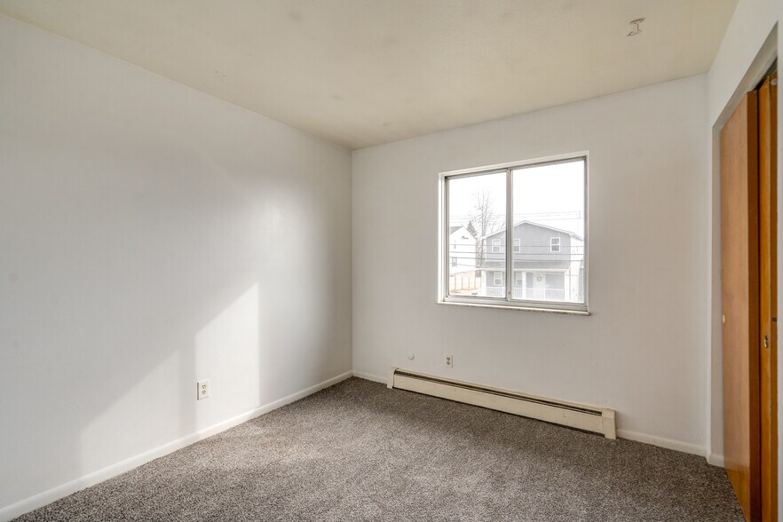 More Photos Of 2615 Ellet Ave, Akron Apartments For Sale