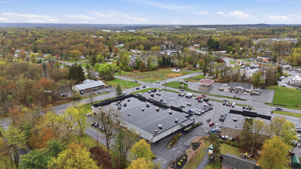 More Photos Of 217 Guideboard Rd, Clifton Park Unknown For Lease