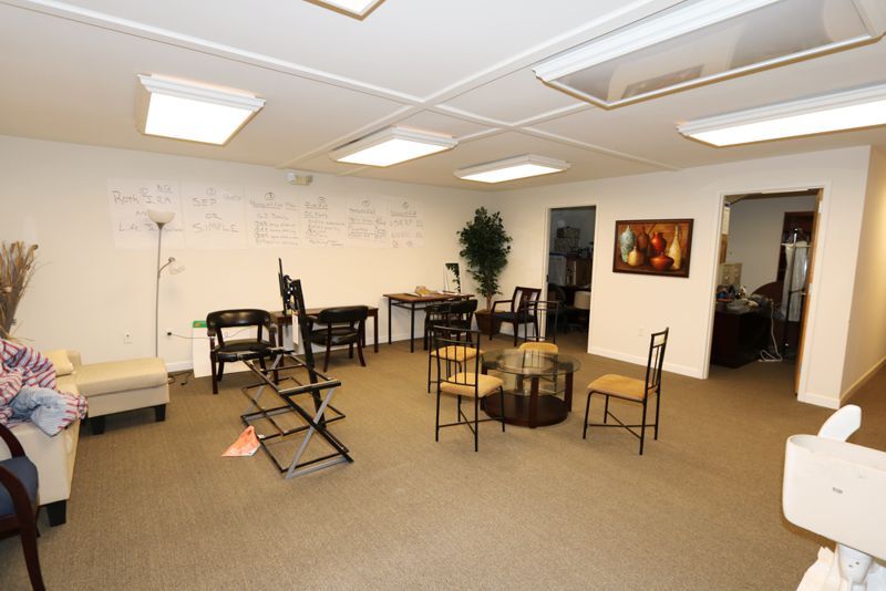 More Photos Of 955 W Wade Hampton Blvd, Greer Office For Lease