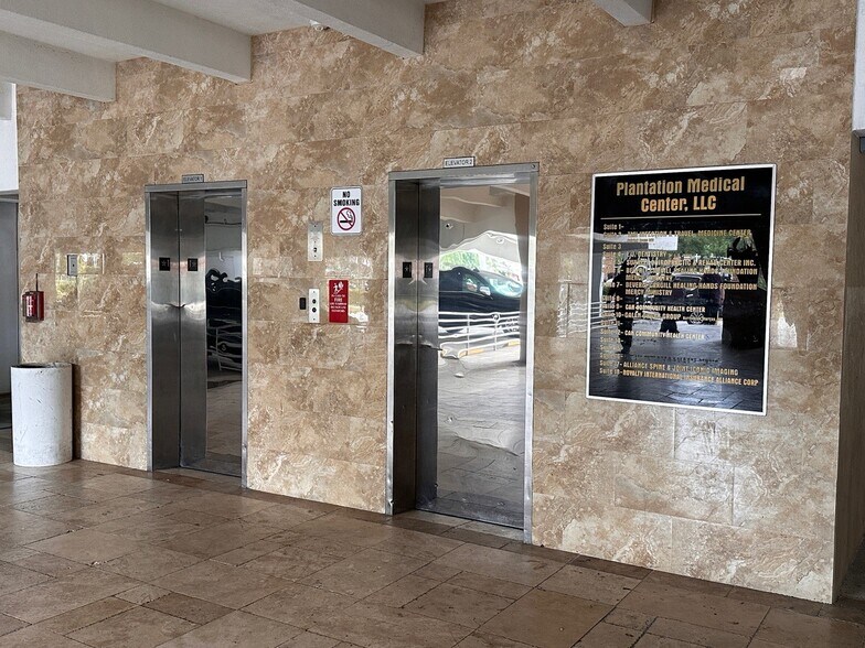 More Photos Of 4101 NW 3rd Ct, Plantation Medical For Lease