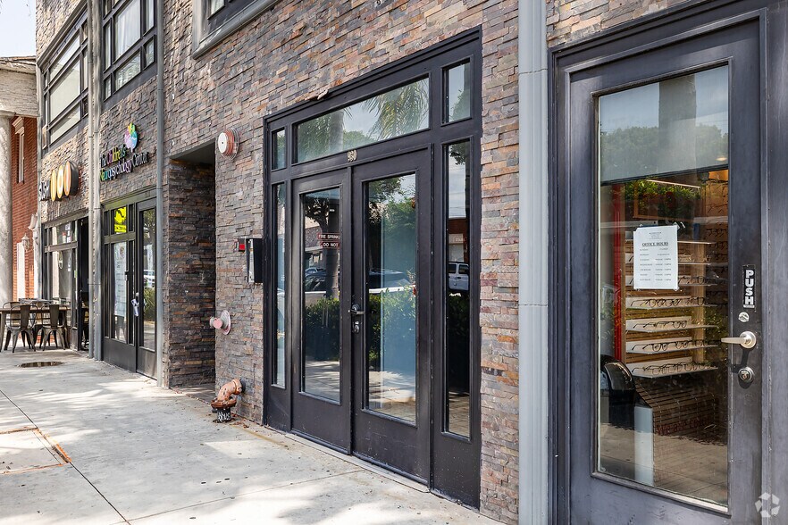 More Photos Of 930 S Robertson Blvd, Los Angeles Apartments For Lease