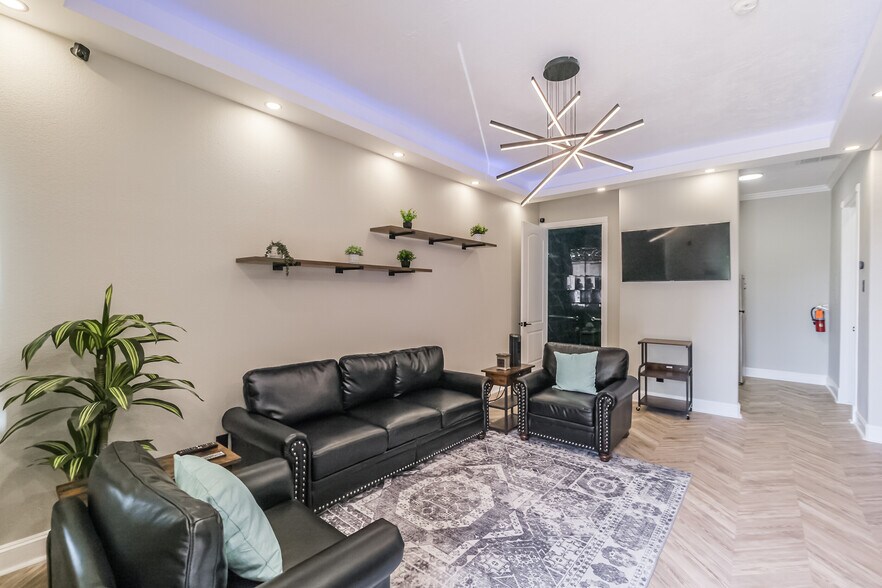 More Photos Of 134 Eldridge Rd, Sugar Land Office Residential For Lease