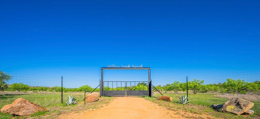 Primary Photo Of 5230 County Road 409, Llano Land For Sale
