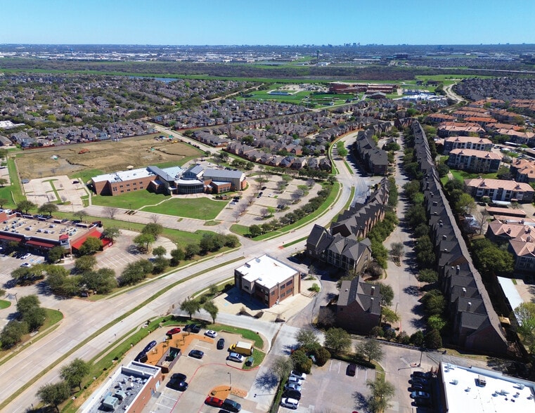 More Photos Of 840 Ranchview Dr, Irving Medical For Sale