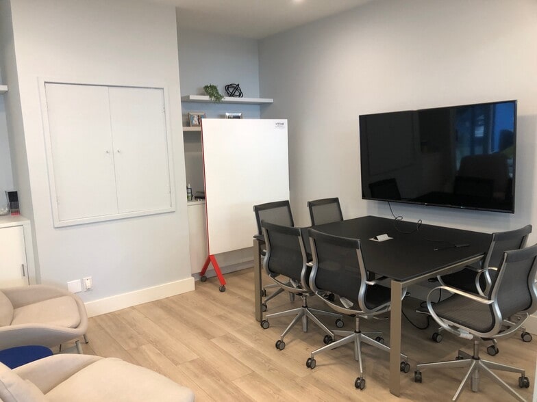 More Photos Of 801 High St, Palo Alto Research And Development For Lease