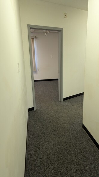 More Photos Of 3657 Lost Nation Rd, Willoughby Warehouse For Lease