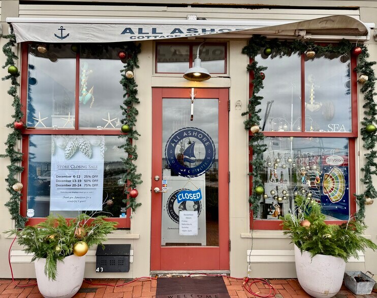 More Photos Of 47 Conanicus Ave, Jamestown Storefront Retail Residential For Lease