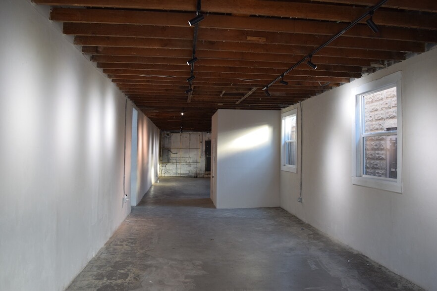 More Photos Of 2650-2654 S Broadway, Denver Storefront For Lease