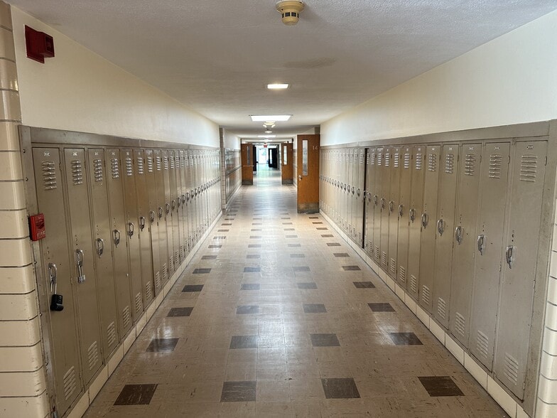 More Photos Of 78 Cherry St, Park Forest Religious Facility For Sale