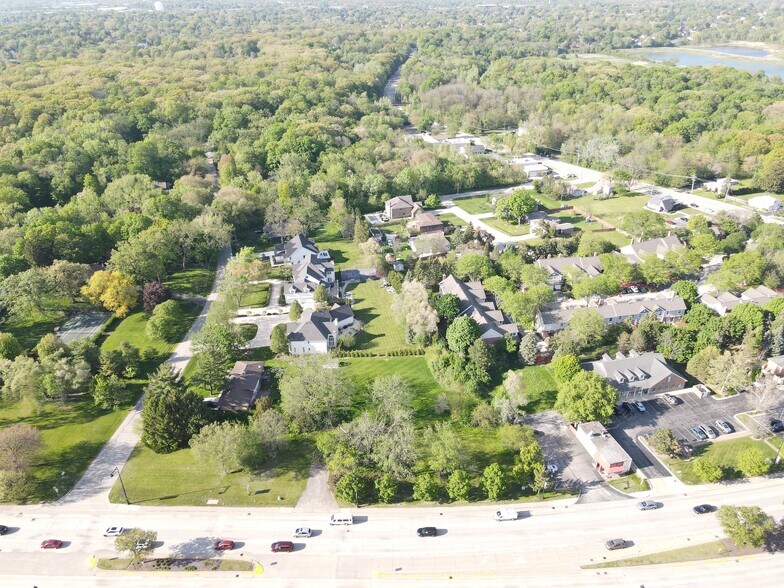 More Photos Of 127 W Lake St, Bloomingdale Fast Food For Sale
