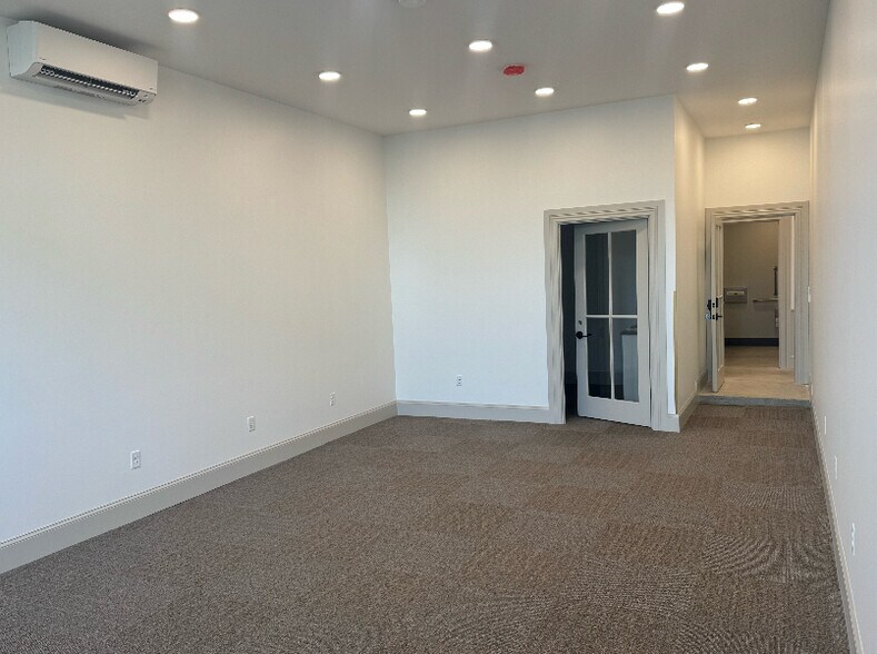 More Photos Of 110 Stillwell Ave, Tillamook Storefront Retail Office For Lease