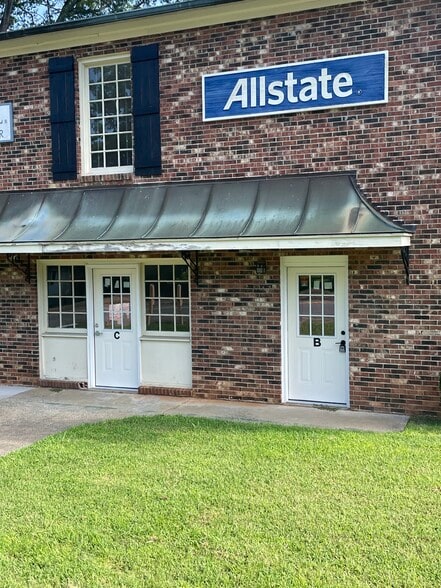 More Photos Of 30 W Liberty St, York Office For Lease