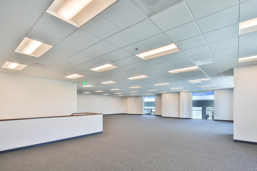 More Photos Of 11401 Greenstone Ave, Santa Fe Springs Distribution For Lease