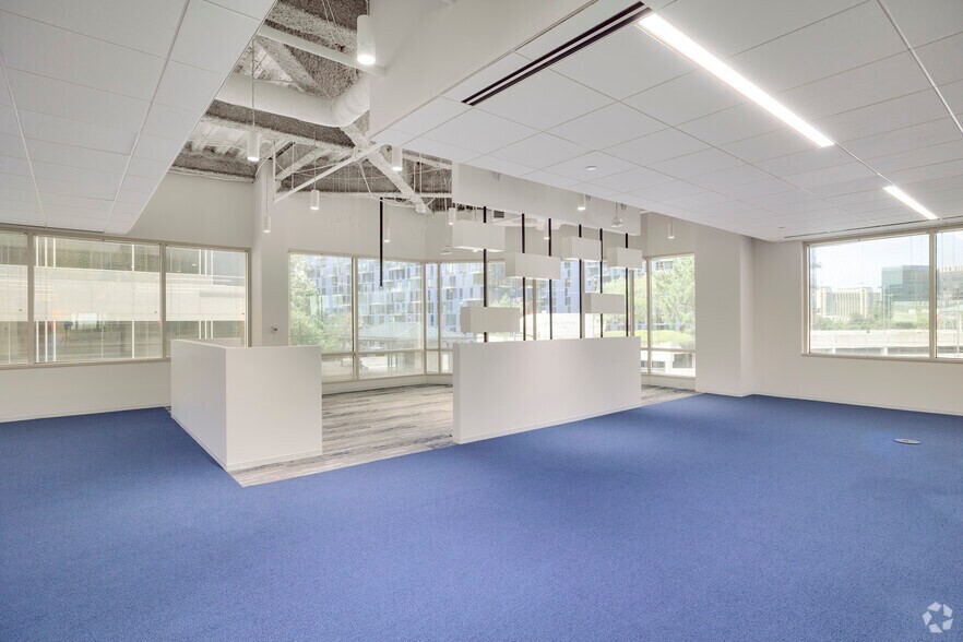 More Photos Of 11700 Plaza America Dr, Reston Unknown For Lease