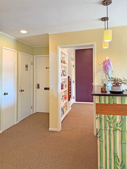 More Photos Of 3929 Grand Ave, Oakland Medical For Lease