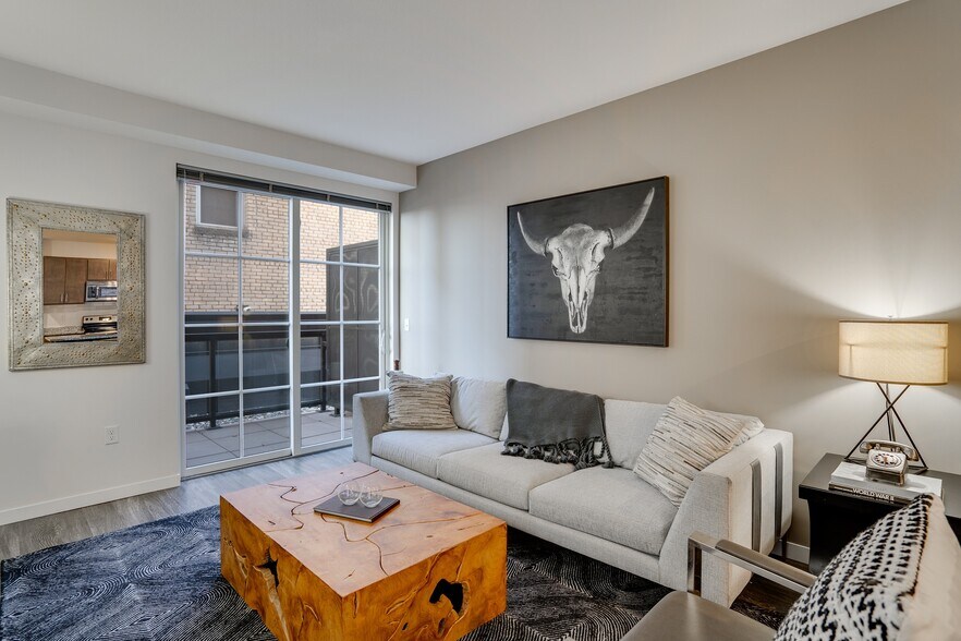 More Photos Of 2410 University Ave W, Saint Paul Apartments For Lease