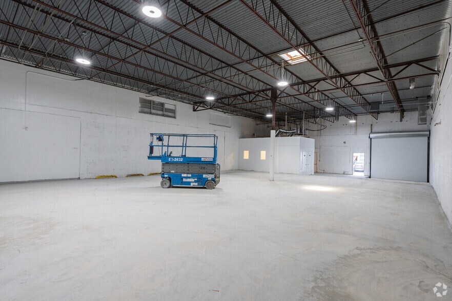 More Photos Of 3600 NE 4th Ave, Oakland Park Unknown For Lease