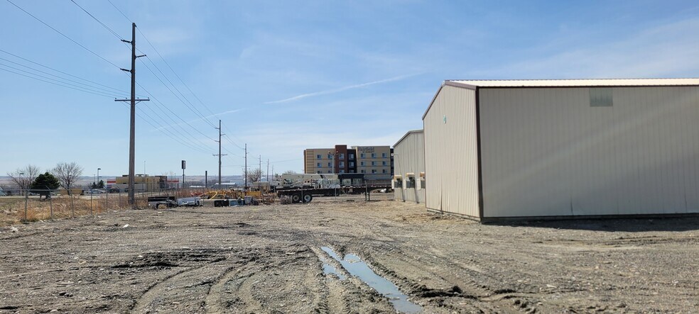 More Photos Of 119 S Washington Ave, Laurel Manufacturing For Lease
