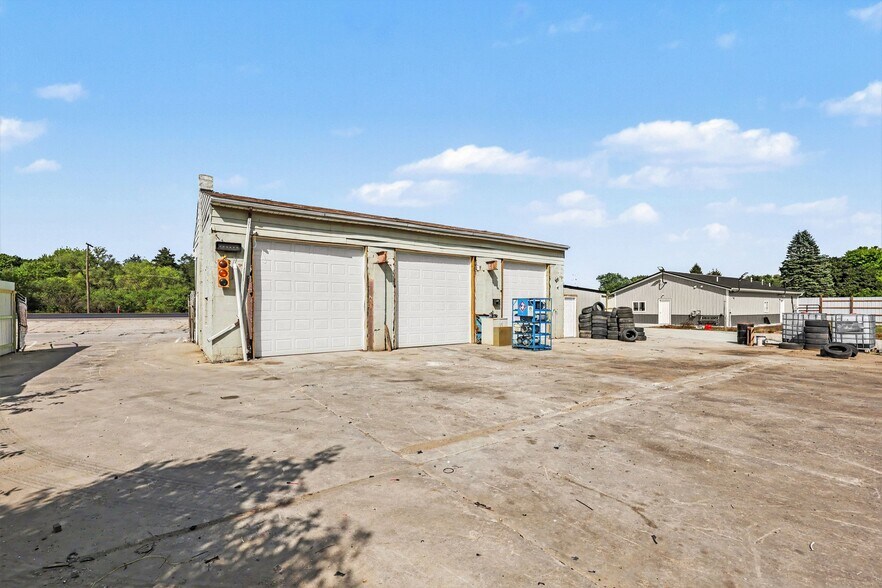 More Photos Of 2610 Imlay City Rd, Lapeer Auto Repair For Sale