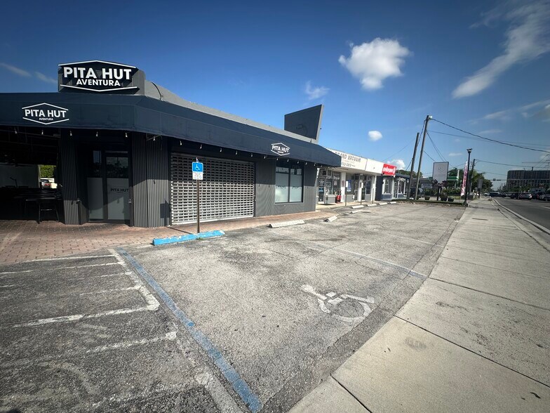 More Photos Of 18480-18484 W Dixie Hwy, North Miami Beach Unknown For Lease