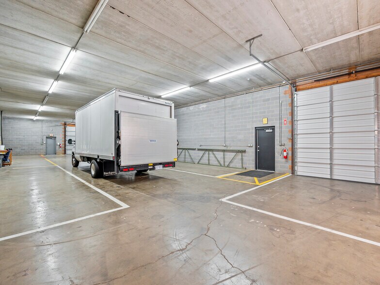 More Photos Of 2491 Armstrong Dr, Winston-Salem Warehouse For Sale