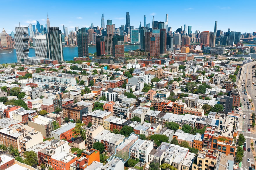 More Photos Of 168 India St, Brooklyn Apartments For Sale
