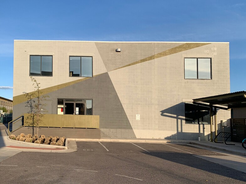 More Photos Of 2560 28th St, Boulder Office For Lease