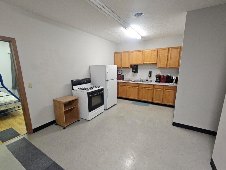 More Photos Of 1544 Lazelle St, Sturgis Freestanding For Sale