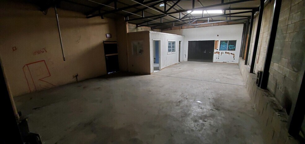 More Photos Of 5302 Mission Blvd, Jurupa Valley Storefront Retail Office For Sale