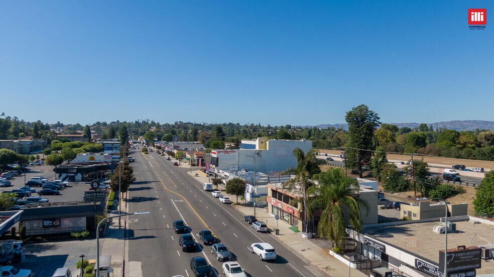 More Photos Of 19709 Ventura Blvd, Woodland Hills Office For Sale