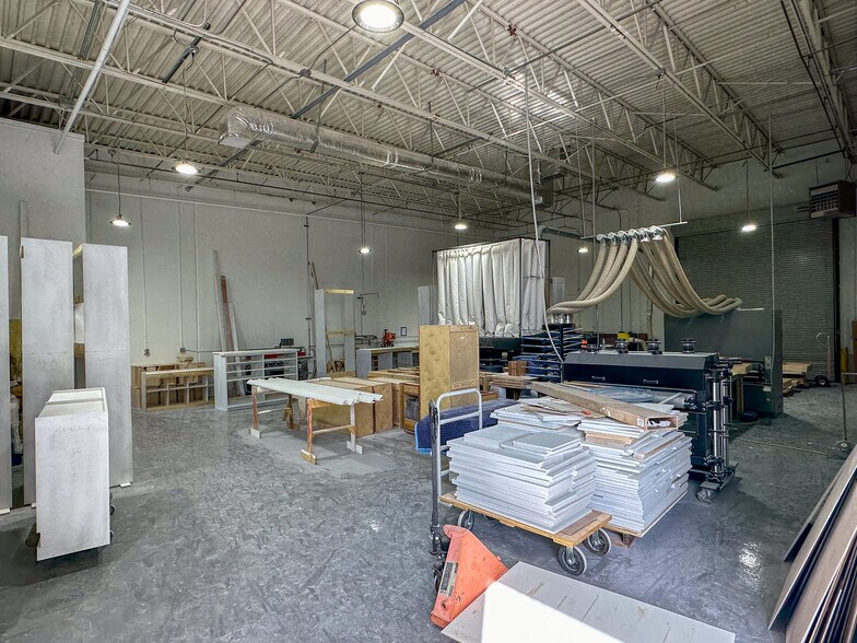 More Photos Of 8250 North Loop Dr, El Paso Warehouse For Lease